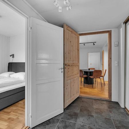 Central Large Modern House With A View Tromso Exterior photo
