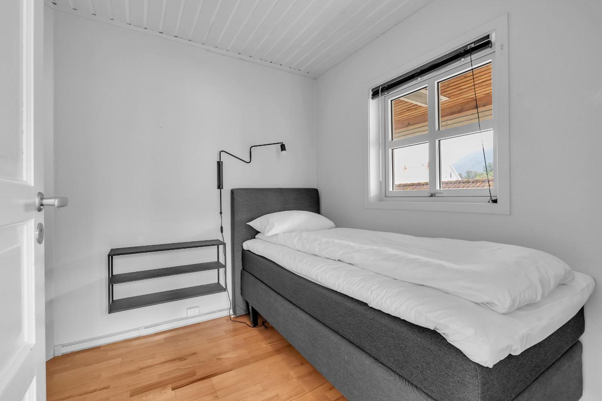 Central Large Modern House With A View Tromso Exterior photo