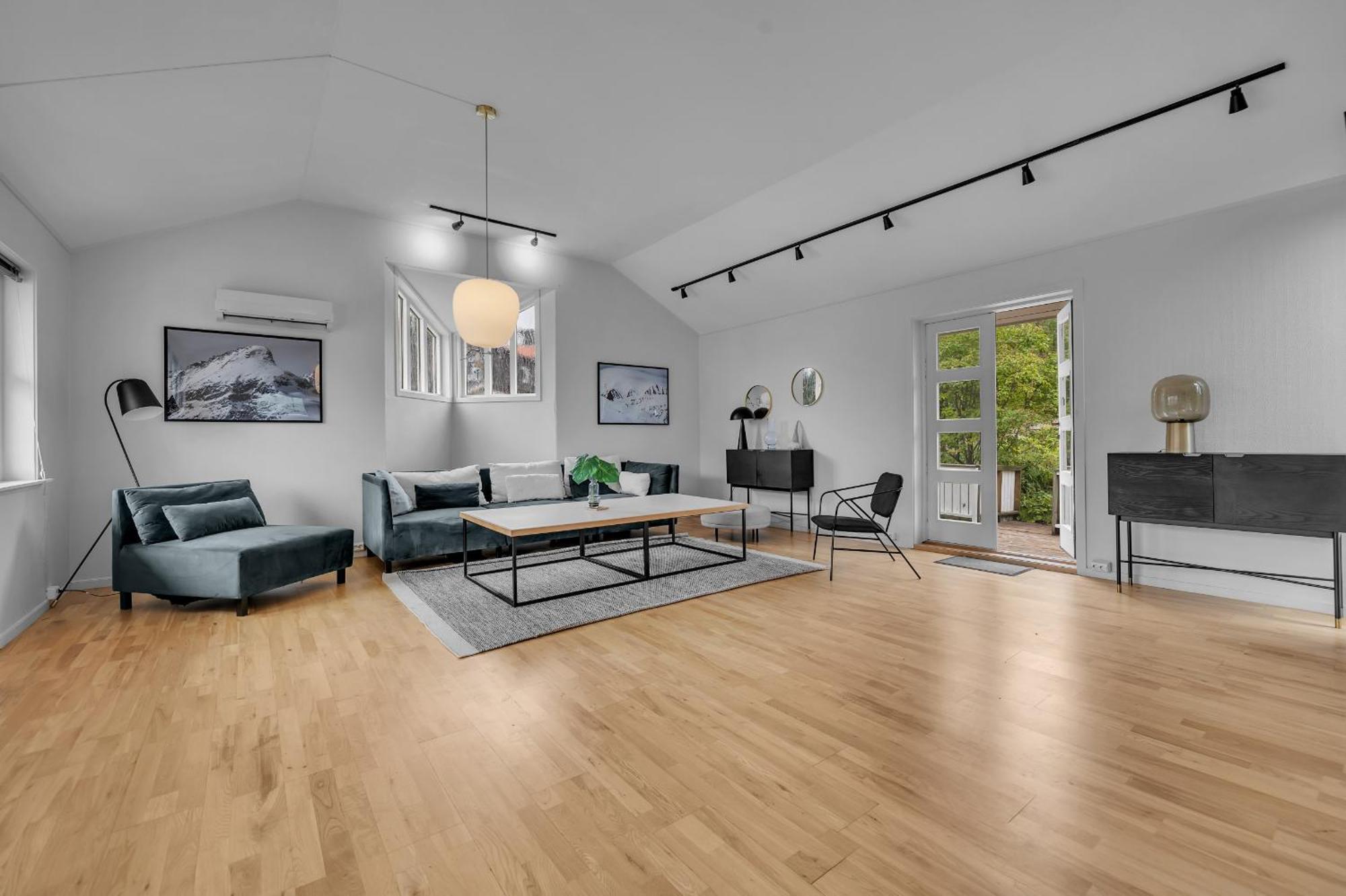 Central Large Modern House With A View Tromso Exterior photo